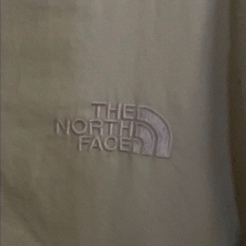 The North Face White & Silver ZIP UP EUC - Picture 7 of 8